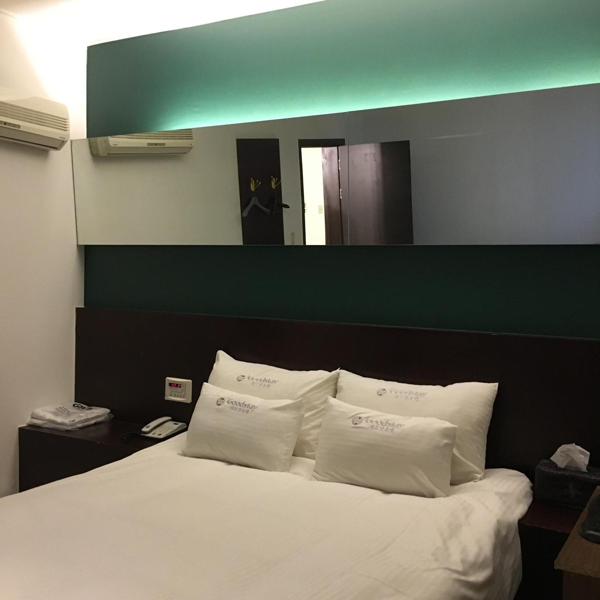 Charmant Hotel Mokpo Phòng bức ảnh